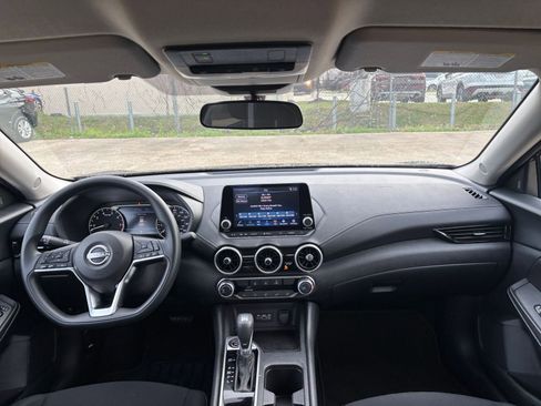 Used 2025 Nissan Sentra SV image 26