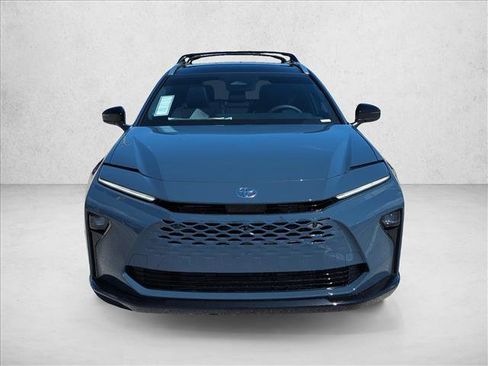 New 2026 Toyota Crown Signia image 2