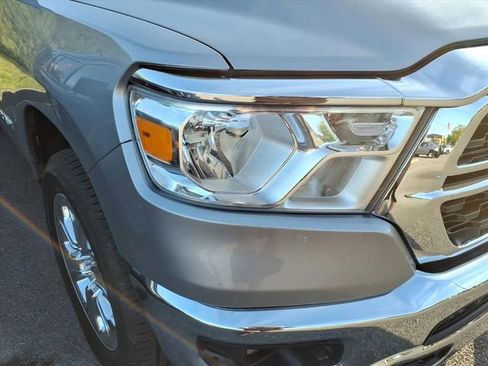 Used 2022 RAM 1500 Big Horn AWD/4WD image 3