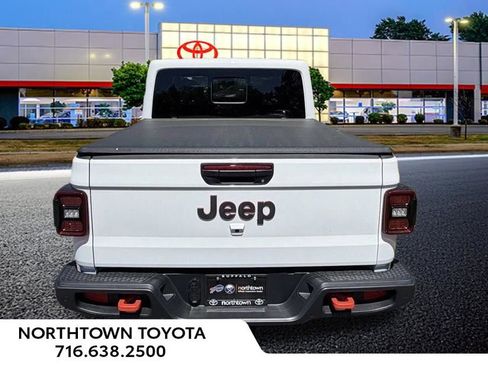 Used 2025 Jeep Gladiator Mojave w/ Safety Group AWD/4WD image 5