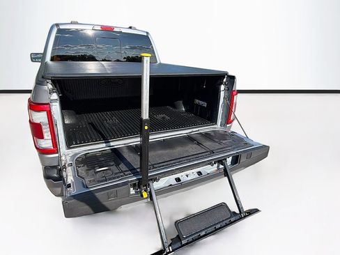 Used 2022 Ford F150 Lariat w/ Equipment Group 502A High AWD/4WD image 29