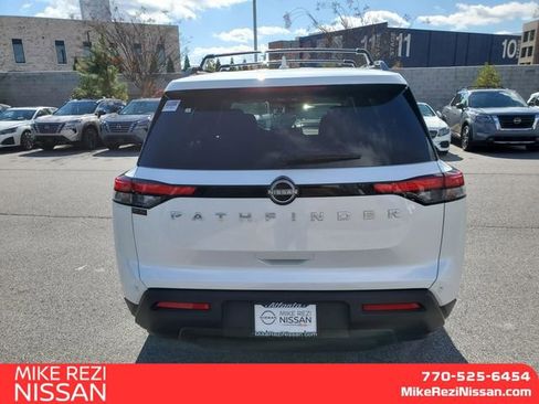 New 2025 Nissan Pathfinder SV image 3