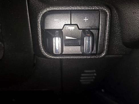 Used 2023 Dodge Durango GT image 18