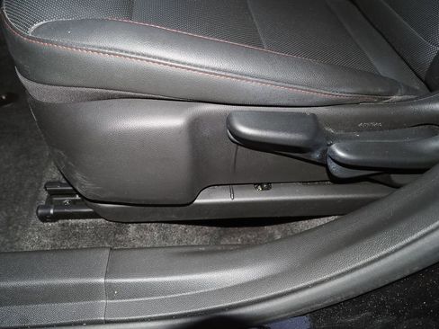 Certified 2024 Chevrolet Trax RS w/ Sunroof Package image 26