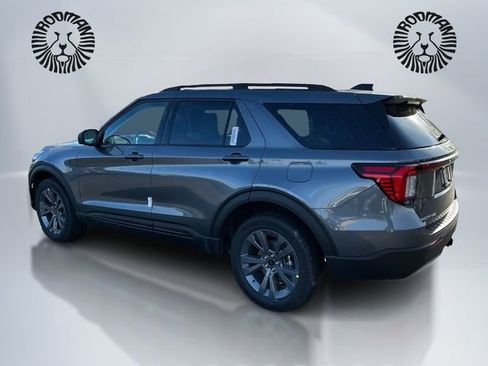 New 2026 Ford Explorer Active w/ Active Comfort Package image 7