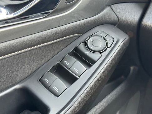Certified 2023 Chevrolet Traverse LT AWD/4WD image 34