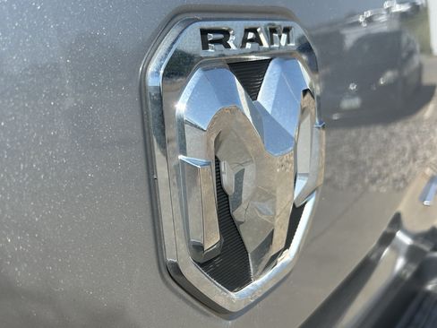 Used 2020 RAM 1500 Laramie AWD/4WD image 6