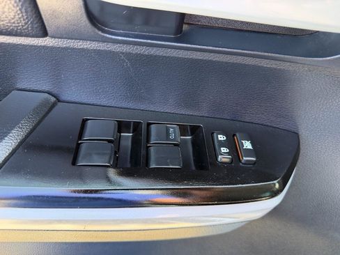 Used 2019 Toyota Tundra SR5 w/ SR5 Upgrade Package image 22