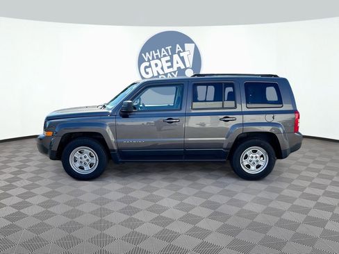 Used 2017 Jeep Patriot Sport w/ Power Value Group image 8