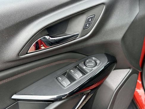 Used 2024 Chevrolet Trax RS w/ Sunroof Package image 15