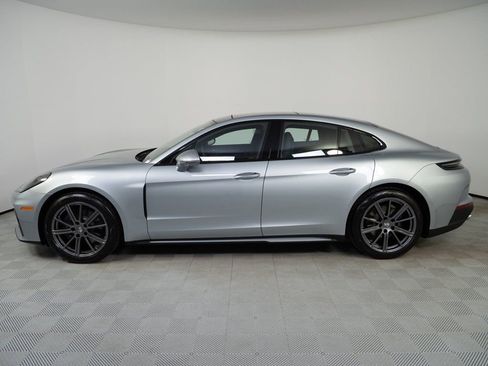 New 2026 Porsche Panamera image 2