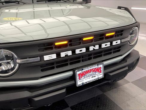Used 2023 Ford Bronco 4-Door AWD/4WD image 30