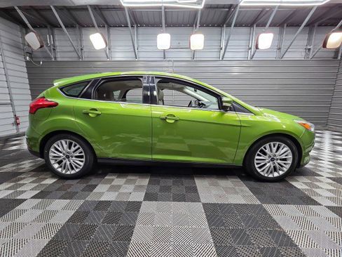 Used 2018 Ford Focus Titanium FWD image 8