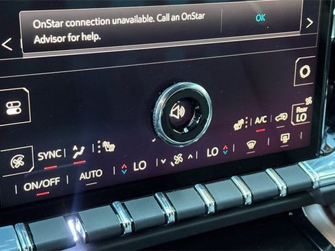 Used 2025 GMC Yukon XL Denali image 21