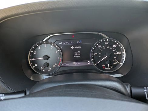 Used 2022 Nissan Frontier SV w/ Technology Package image 19