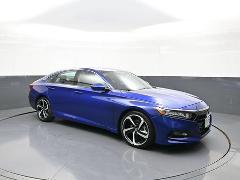 Used 2020 Honda Accord Sport image 4