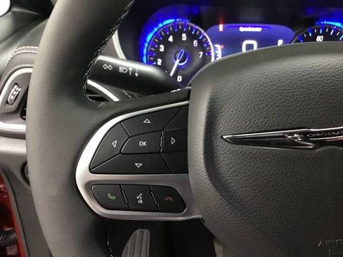 New 2026 Chrysler Pacifica Select image 13