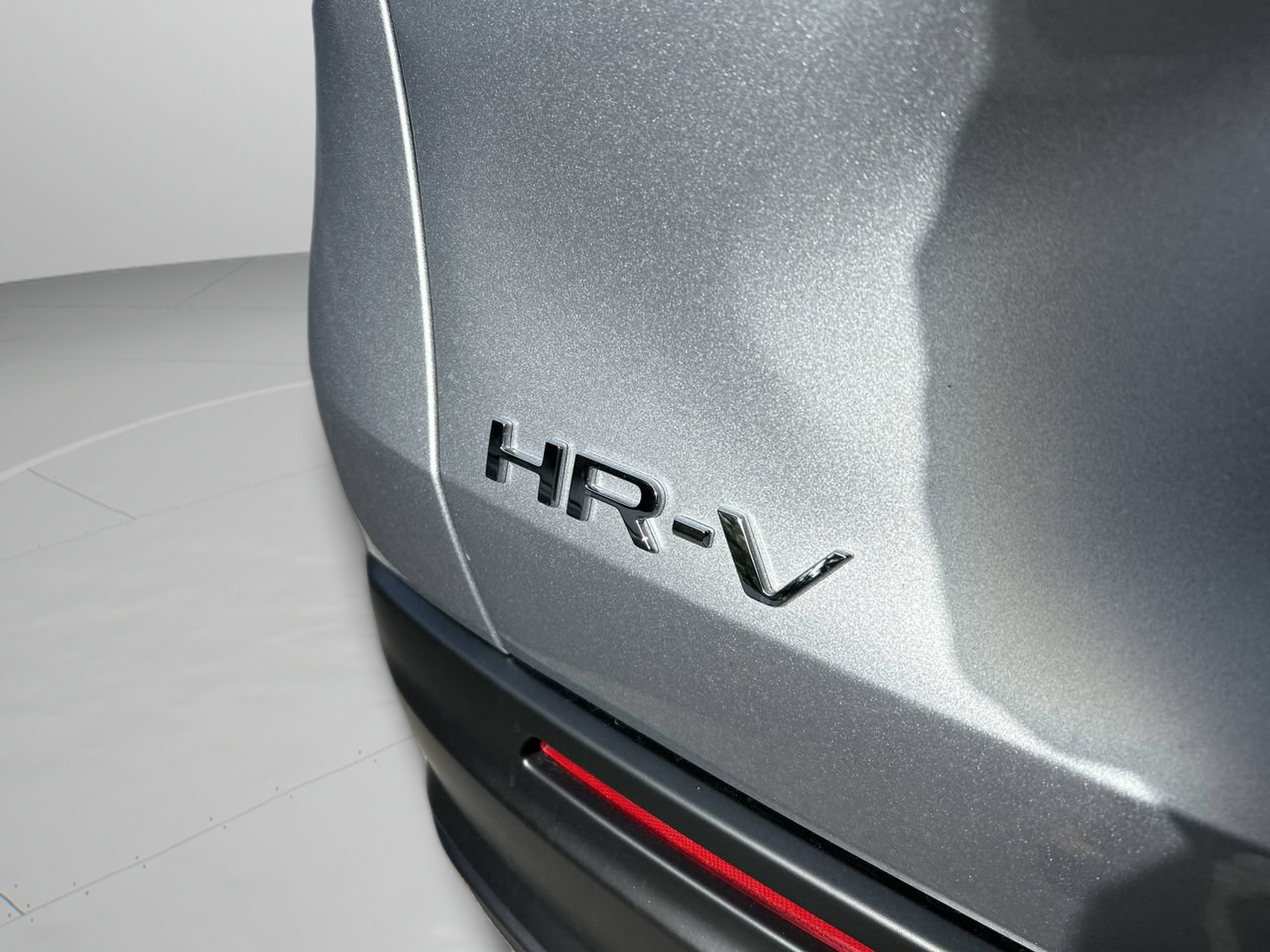 Certified 2025 Honda HR-V LX image 28