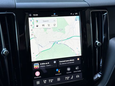 Used 2024 Volvo XC60 B5 Core image 21