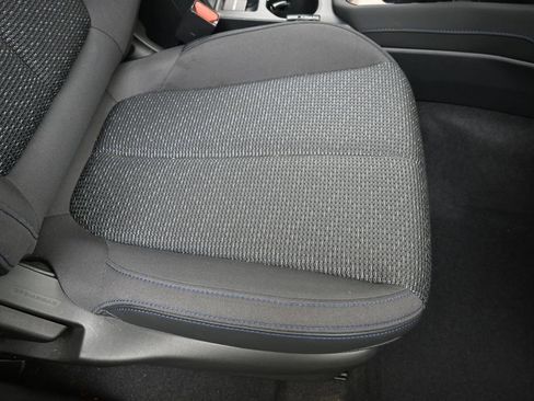 Used 2025 Subaru Forester Premium AWD/4WD image 12