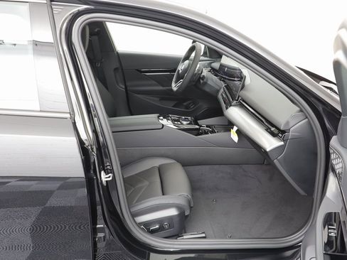 New 2026 BMW 530i xDrive w/ M Sport Package image 20