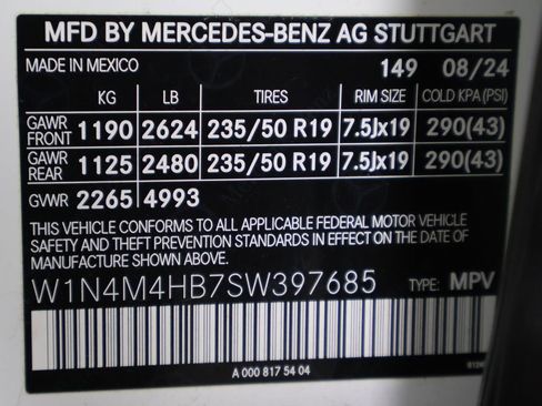Used 2025 Mercedes-Benz GLB 250 4MATIC image 44