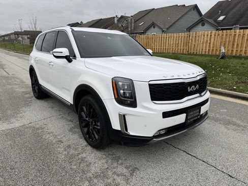 Used 2022 Kia Telluride SX w/ Towing Package image 3