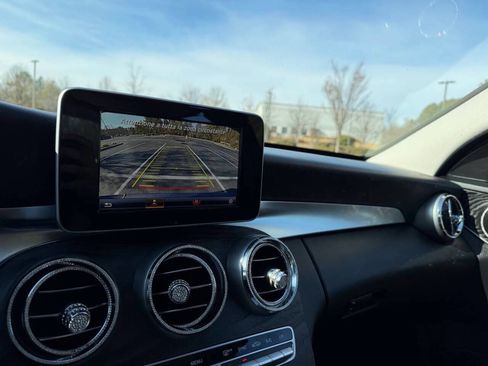 Used 2017 Mercedes-Benz C 300 4MATIC Sedan image 21