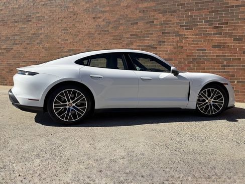 Certified 2024 Porsche Taycan image 7