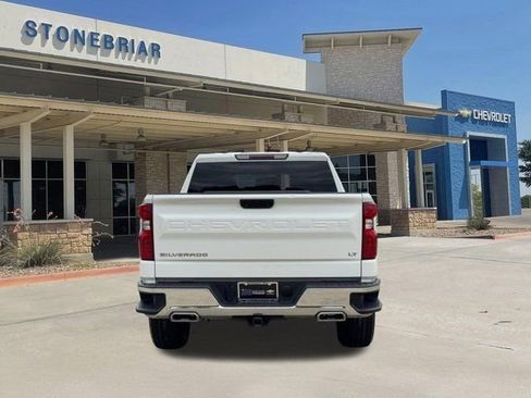Used 2023 Chevrolet Silverado 1500 LT w/ Z71 Off-Road Package AWD/4WD image 6