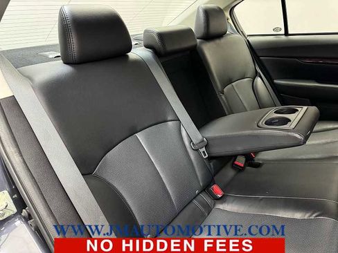 Used 2013 Subaru Legacy 3.6R Limited image 19