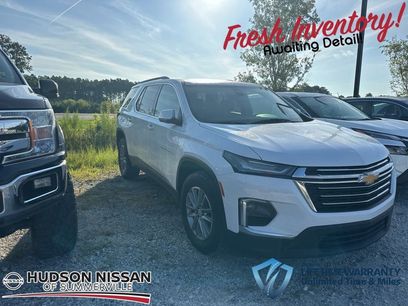 Used 2022 Chevrolet Traverse LT