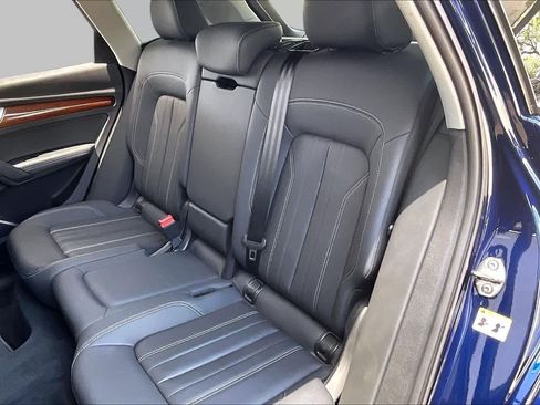 Used 2022 Audi Q5 2.0T Premium Plus w/ Premium Plus Package AWD/4WD image 21