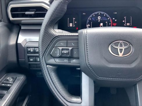 Used 2026 Toyota Tacoma SR5 AWD/4WD image 23