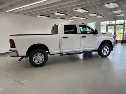 New 2026 RAM 3500 Tradesman AWD/4WD image 9