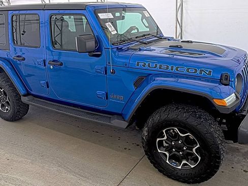 Used 2023 Jeep Wrangler Unlimited Rubicon 4xe w/ Cold Weather Group AWD/4WD image 3