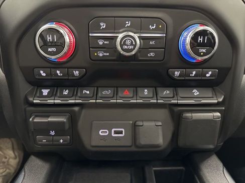 Used 2022 GMC Sierra 3500 AT4 w/ AT4 Preferred Package image 47