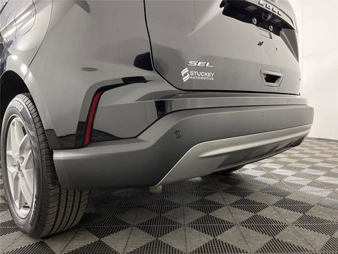 Used 2022 Ford Edge SEL w/ Convenience Package image 5