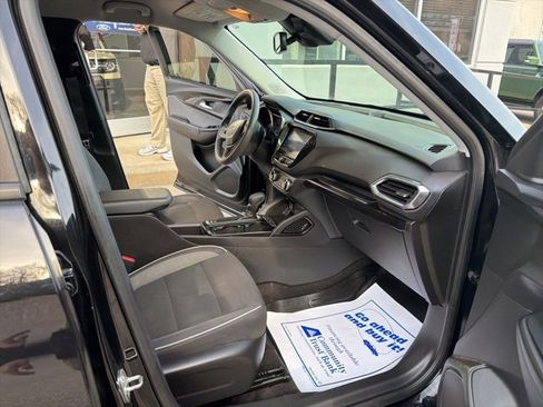Used 2021 Chevrolet TrailBlazer LT w/ Convenience Package image 15