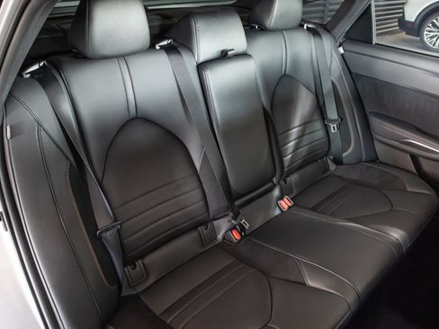 Used 2021 Toyota Avalon Touring w/ Advanced Safety Package FWD image 11