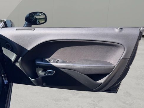 Used 2018 Dodge Challenger SXT RWD image 11
