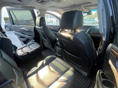 Used 2016 Cadillac Escalade Premium AWD/4WD image 23