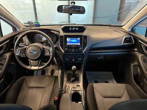 Used 2017 Subaru Impreza 2.0i AWD/4WD image 9