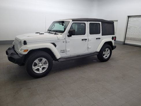 Used 2018 Jeep Wrangler Unlimited Sport S AWD/4WD image 2