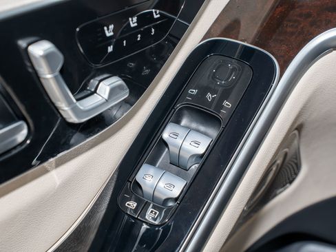 Used 2022 Mercedes-Benz S 500 S 500 image 26