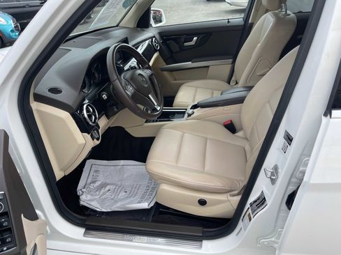 Used 2015 Mercedes-Benz GLK 350 2WD image 17