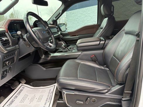 Used 2022 Ford F150 Lariat w/ Equipment Group 502A High image 11