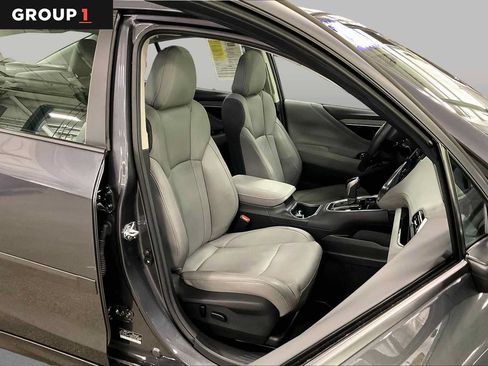 Certified 2025 Subaru Legacy Limited AWD/4WD image 9
