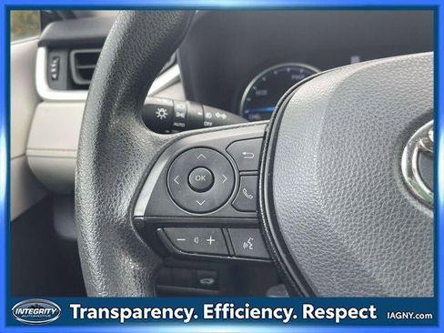 Used 2021 Toyota RAV4 XLE w/ Convenience Package image 22