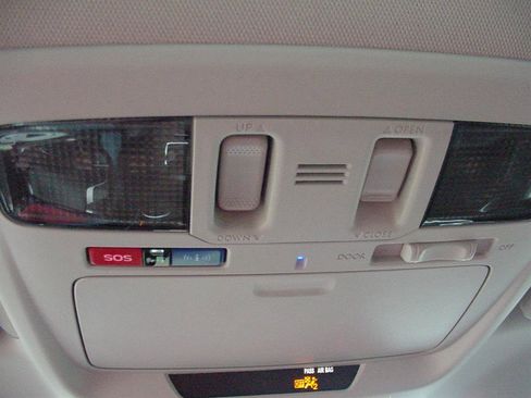 Used 2018 Subaru Outback 2.5i Limited image 21